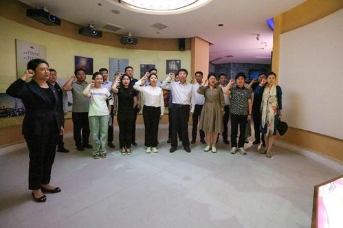 中原科技學(xué)院與北京郵電大學(xué)繼續(xù)教育學(xué)院深入開展黨紀(jì)學(xué)習(xí)教育，筑牢思想防線